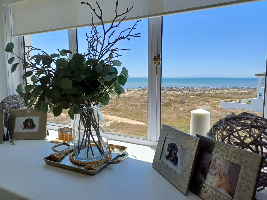 4 Bedroom Property for Sale in Sandy Point Western Cape